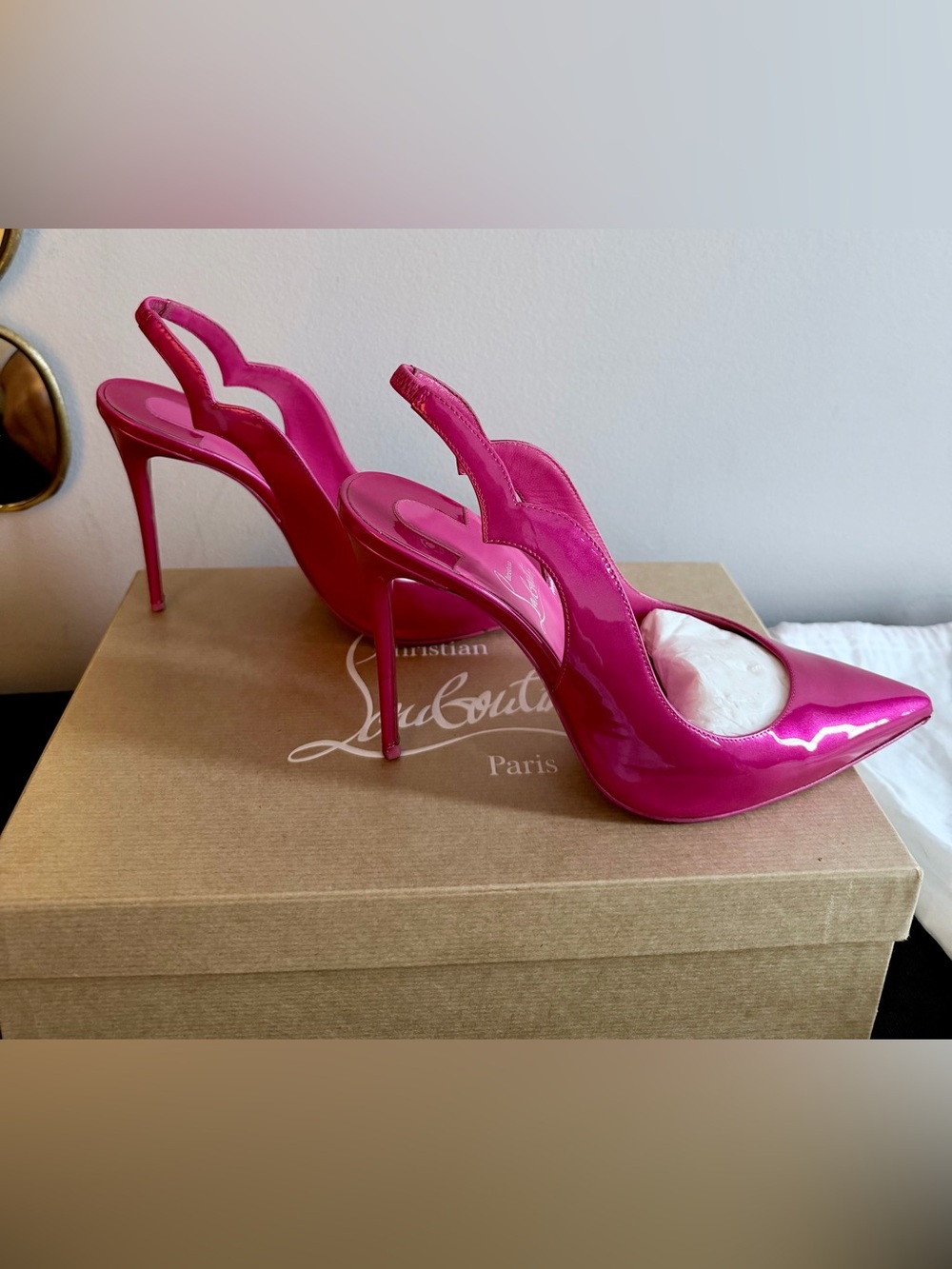 Christian Louboutin Hot Chick Slingback Pump - Picture 2 of 11